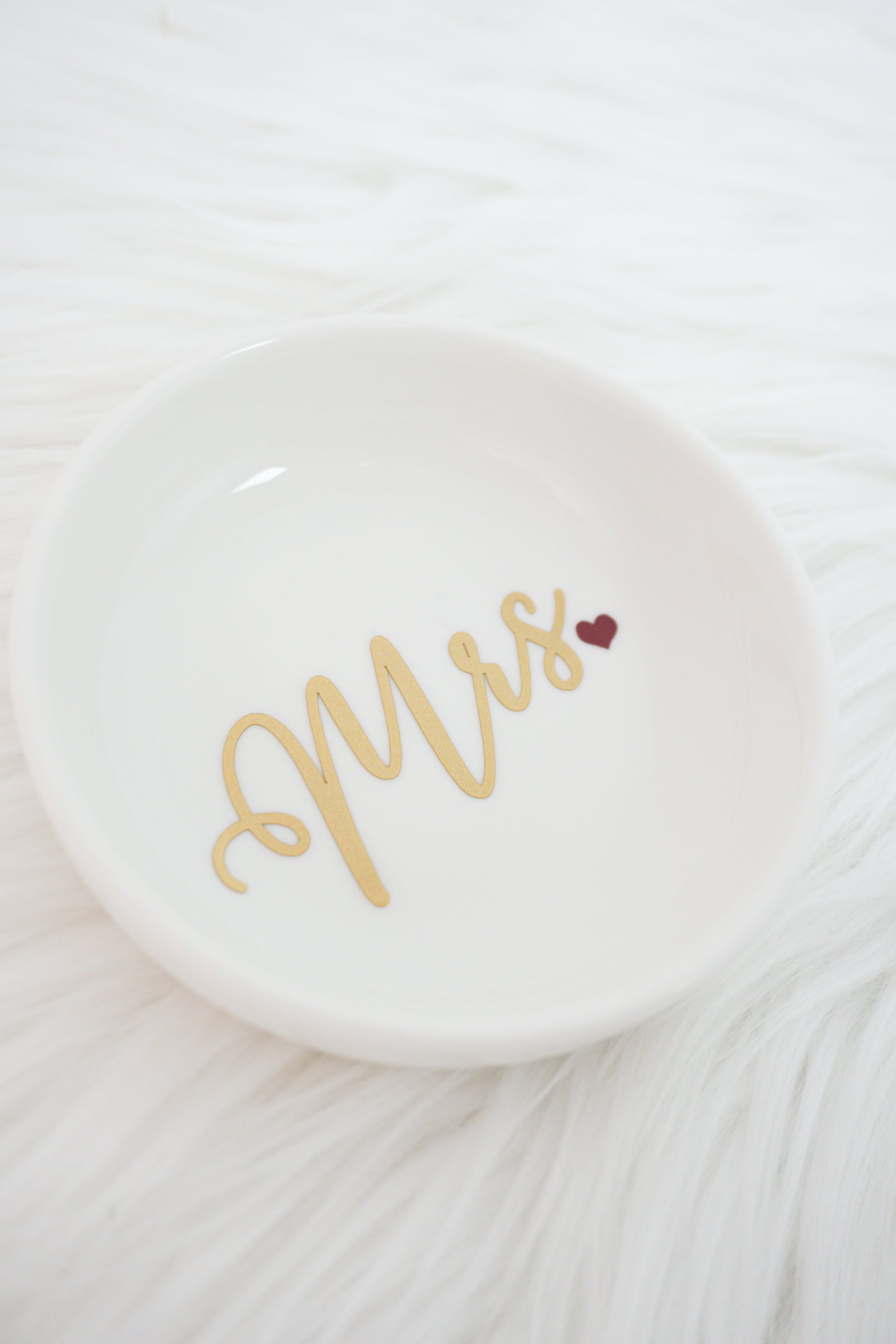 Mrs with Heart Ring Dish