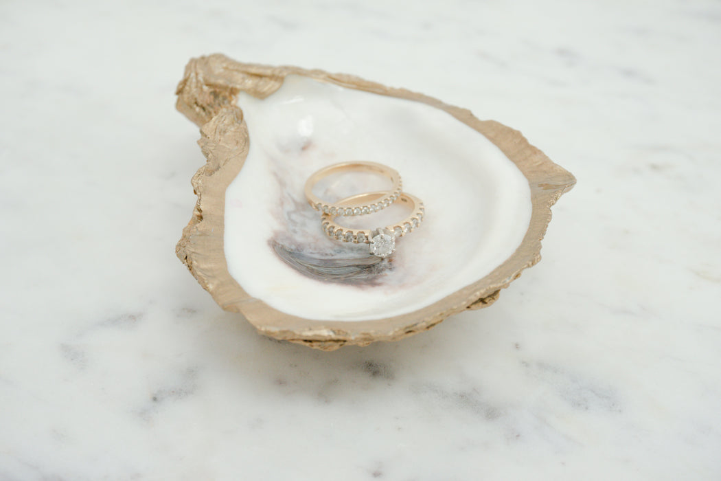 Beautiful Bride Deluxe Engagement Gift Box with Oyster Ring Dish